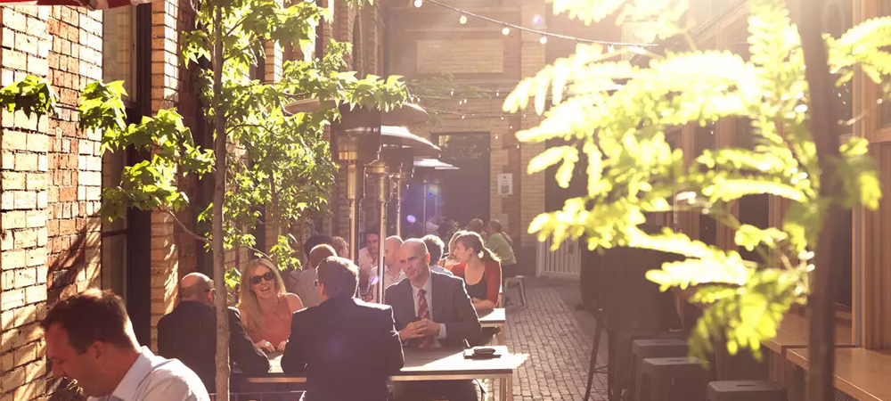 outdoor cafes and bars melbourne